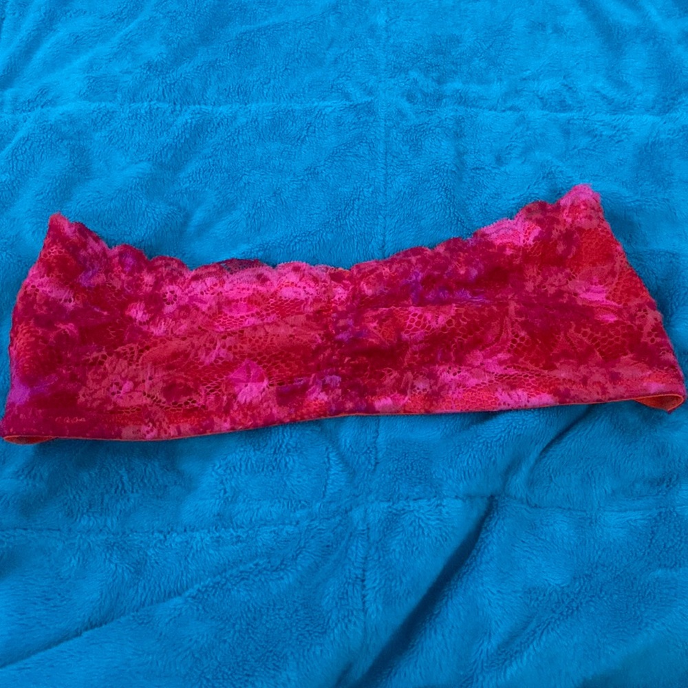 Woman’s Strapless Bra